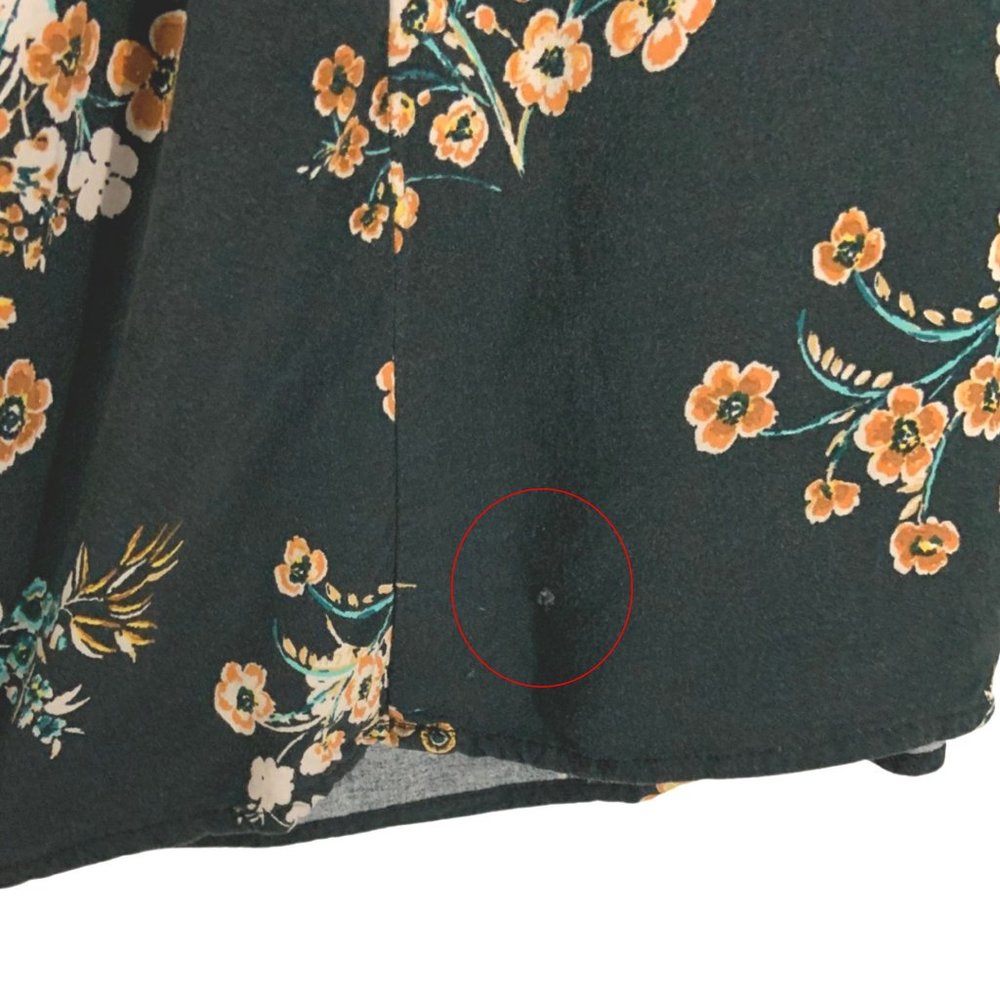 Floral Vintage Style Mini Dress w/ V-Neck & Long Sleeves - Picture 4 of 6